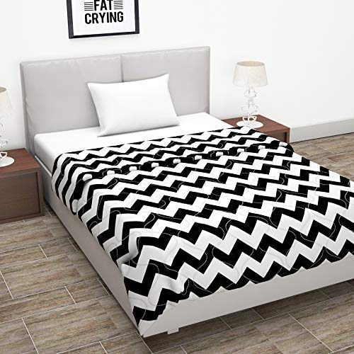 Divine Casa 110 GSM Microfiber Summer Single Size Reversible Printed Comforter for AC Room & Mild Winter (Zig Zag, White and Black) - Image 8